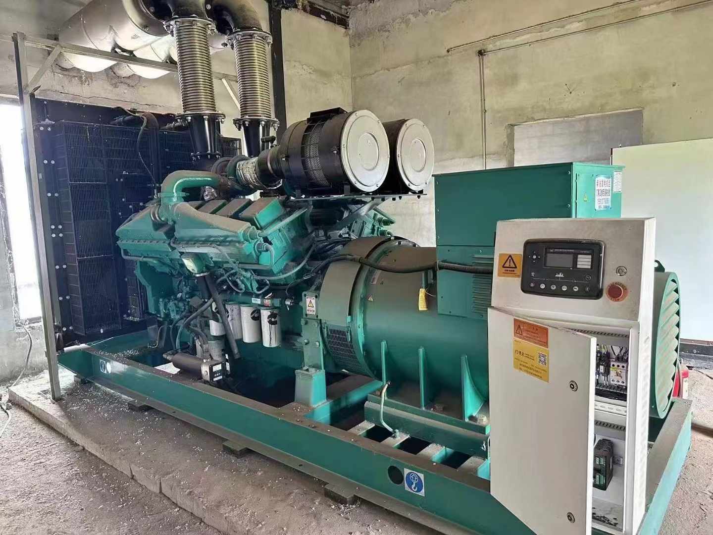 文县无功补偿装置的性能评估需要考虑哪些因素？