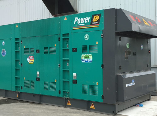 文县升级发电机组的过程中需要注意哪些安全事项？