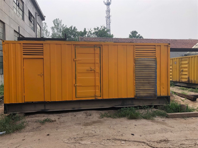 文县发电机出租进行负载测试时，电瓶电量不足的具体判断标准是什么？